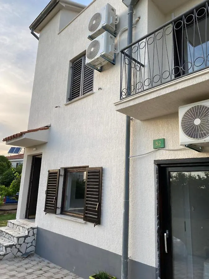 Apartment Ferienwohnung Paradiso Arx Pula