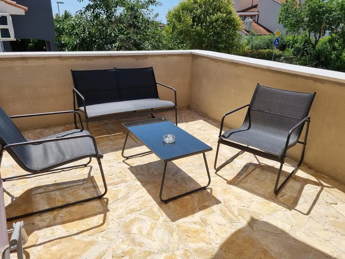 Apartment Ferienwohnung Paradiso Arx Pula Kroatien