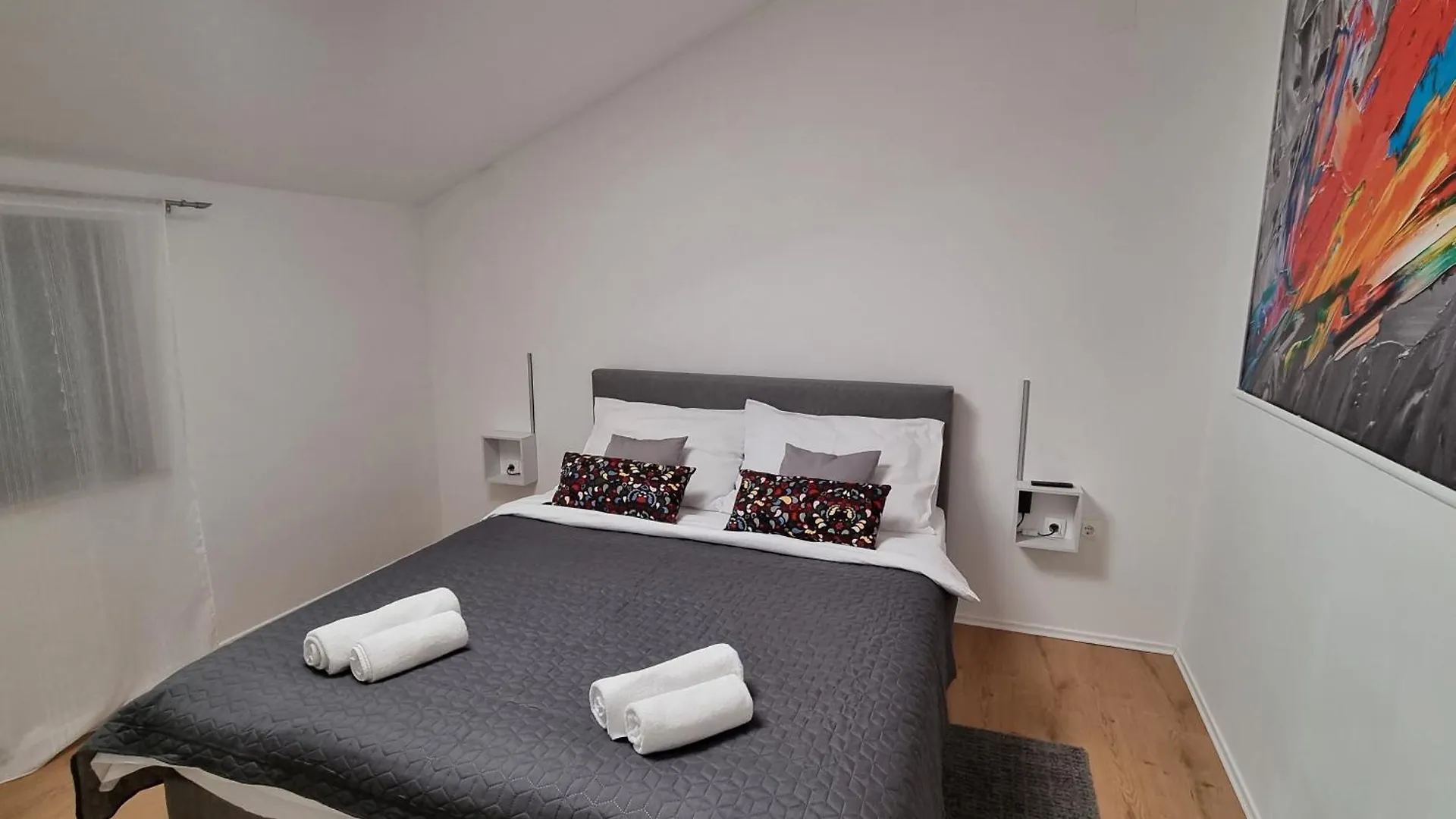 Ferienwohnung Paradiso Arx Pula Apartment