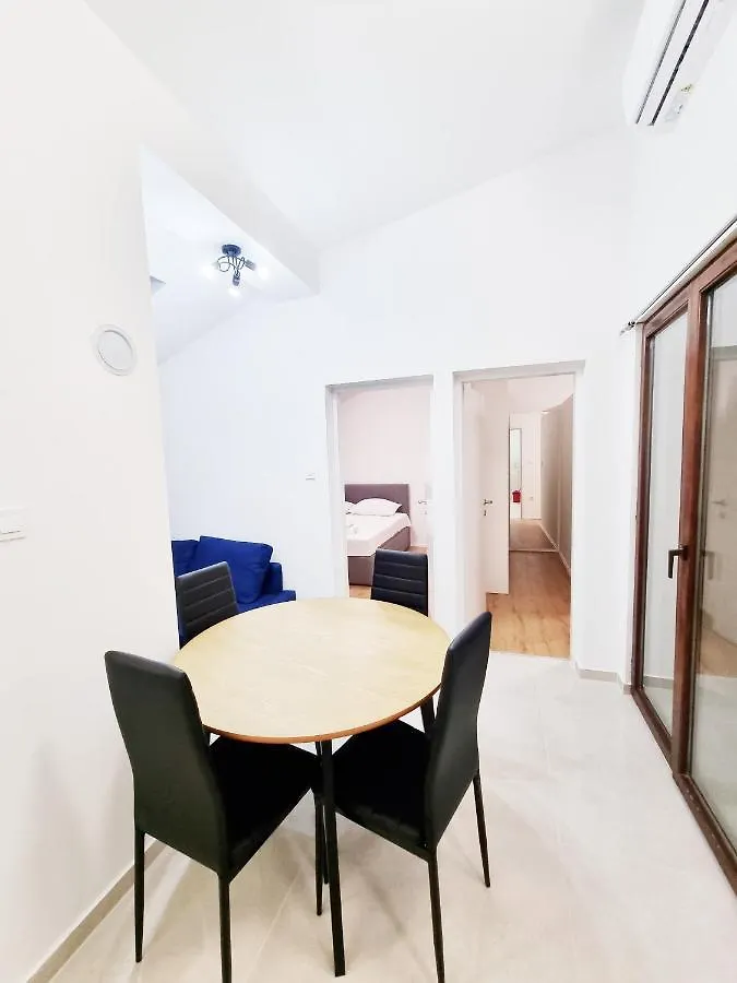 Paradiso Arx Appartement Pula